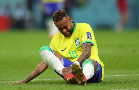 Neymar tái phát chấn thương nặng – Nguy cơ lỡ trận mở màn World Cup